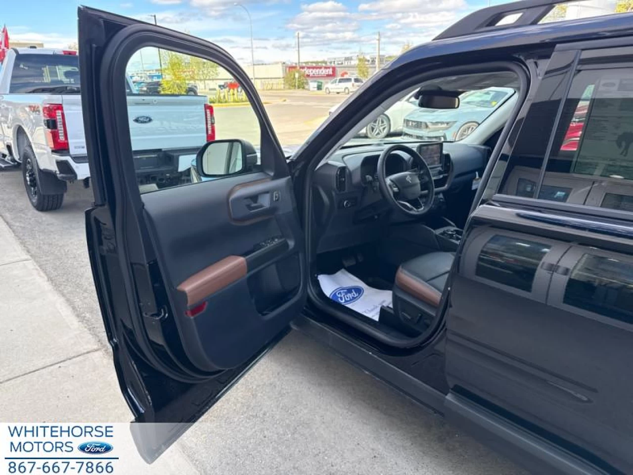 2024 Ford Bronco Sport Outer Banks Main Image