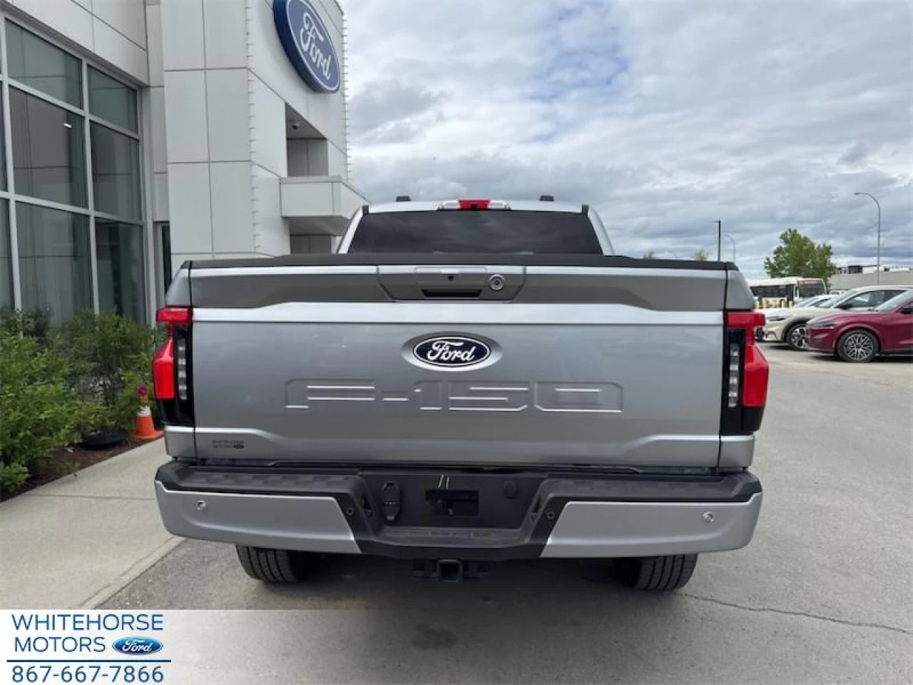 2025 Ford F-150 Lightning Flash Main Image