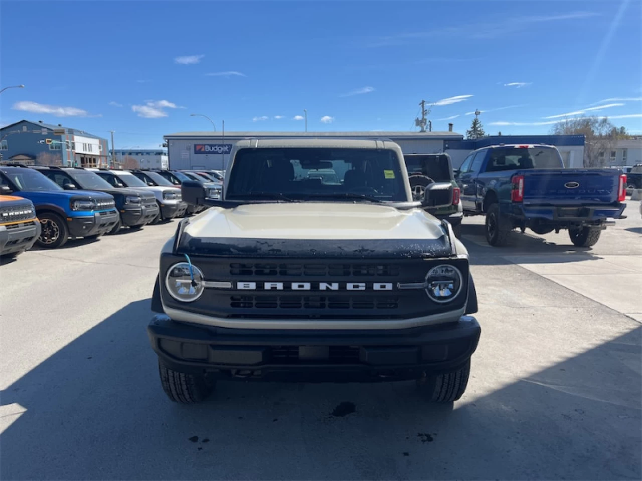 2026 Ford Bronco Base Main Image