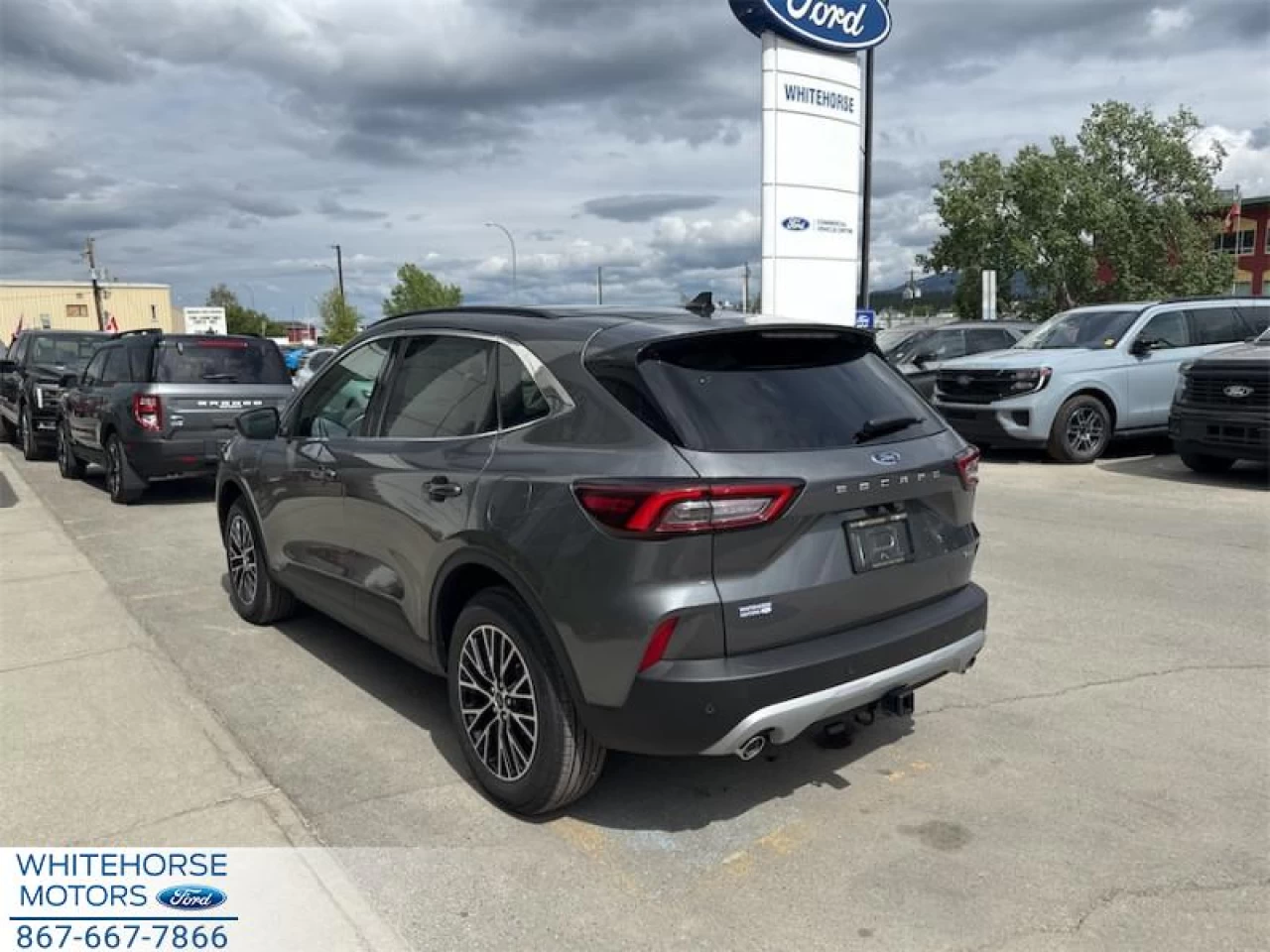 2025 Ford Escape PHEV Main Image