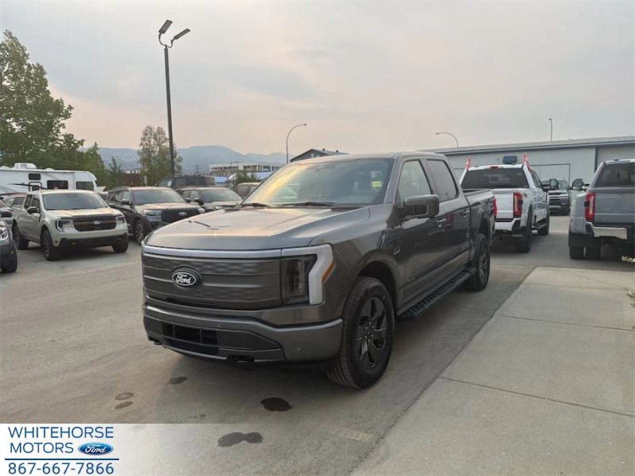 2025 Ford F-150 Lightning Lariat Main Image