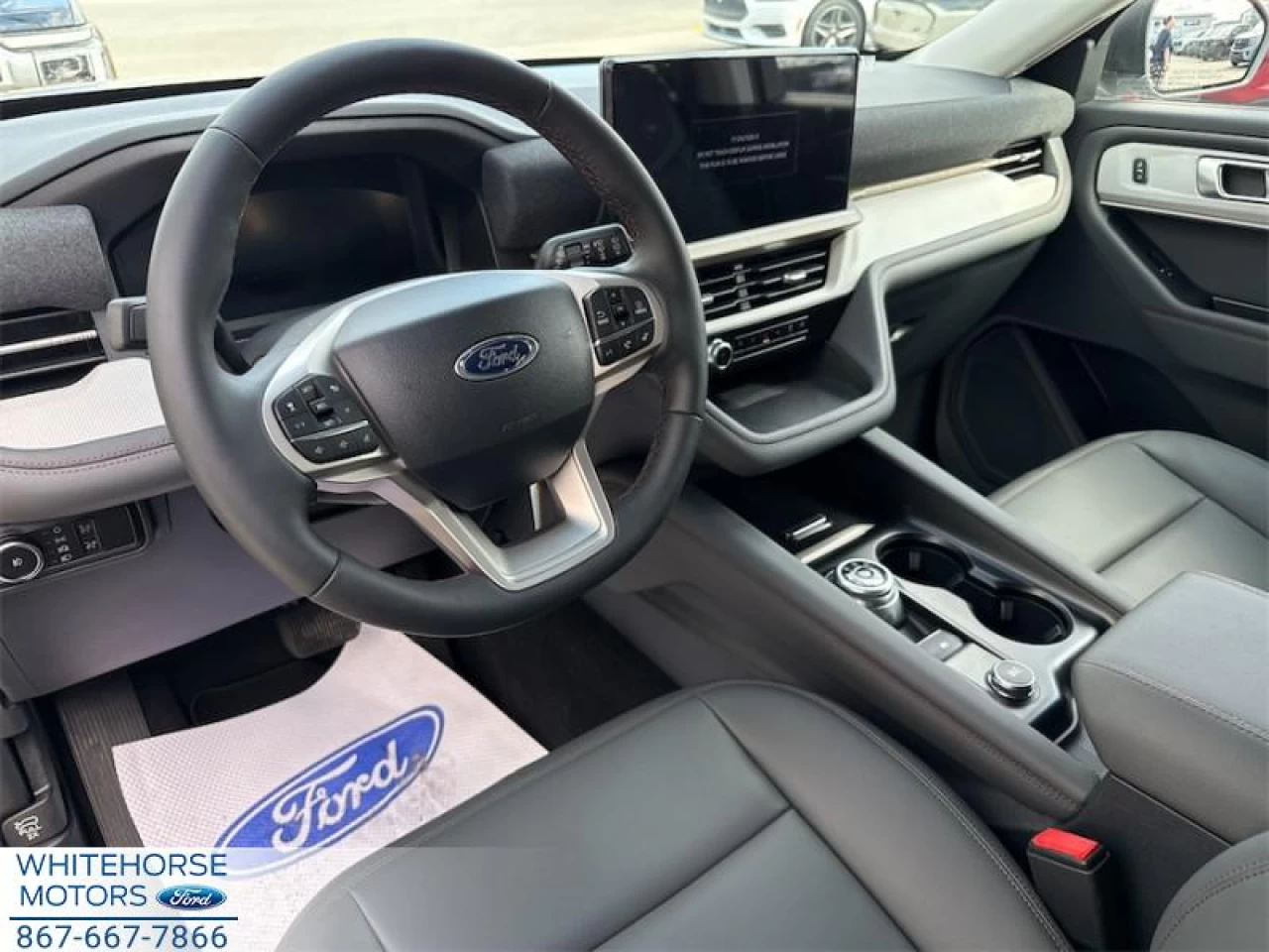2025 Ford Explorer Active Main Image