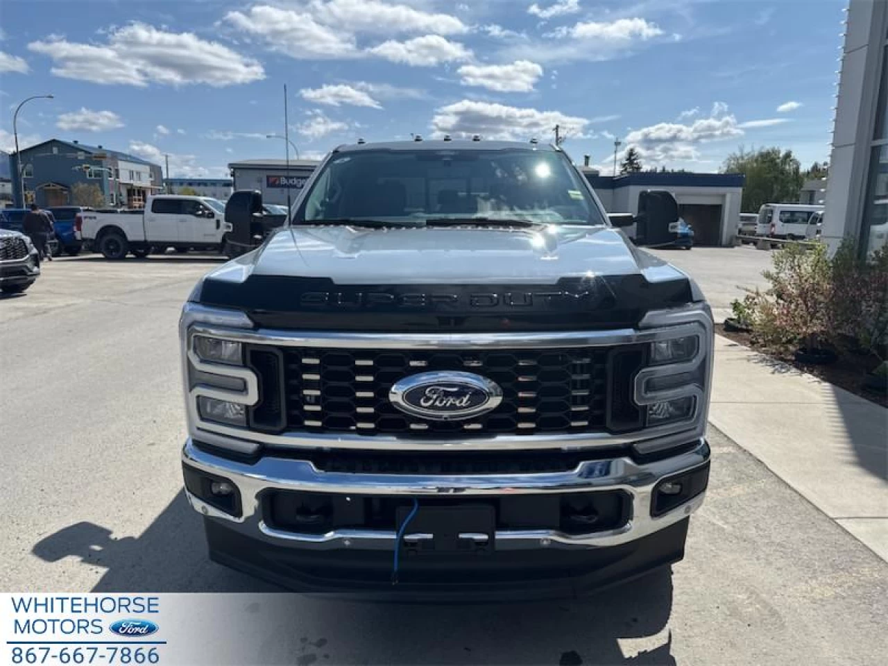 2025 Ford F-350 Super Duty Lariat Main Image