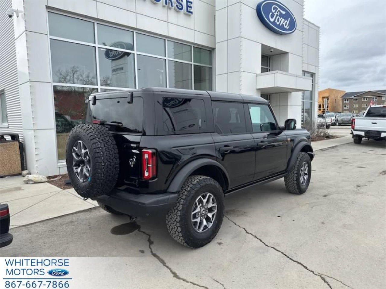 2025 Ford Bronco Badlands Main Image