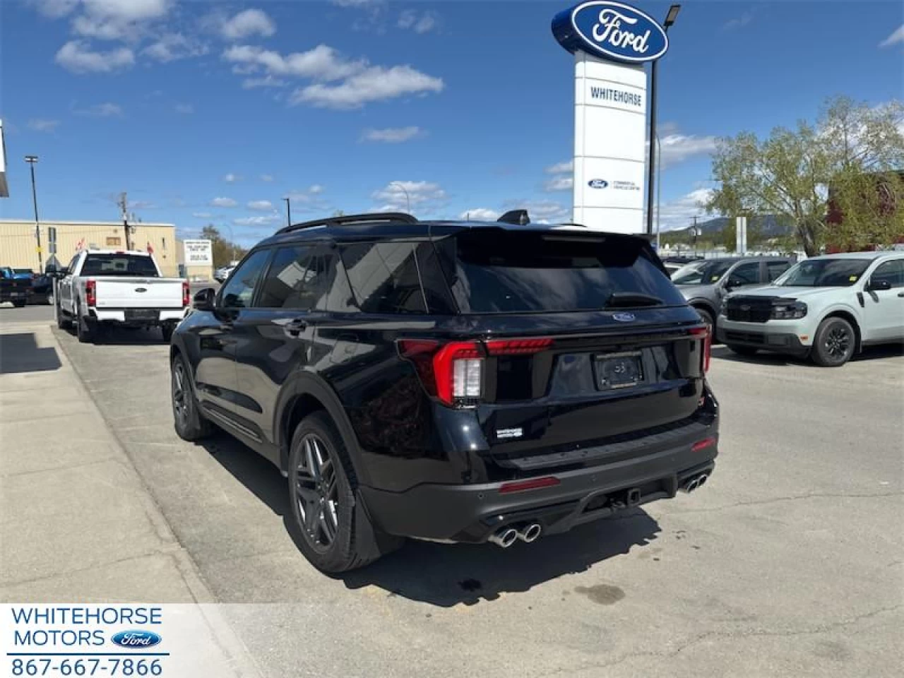 2025 Ford Explorer ST Main Image