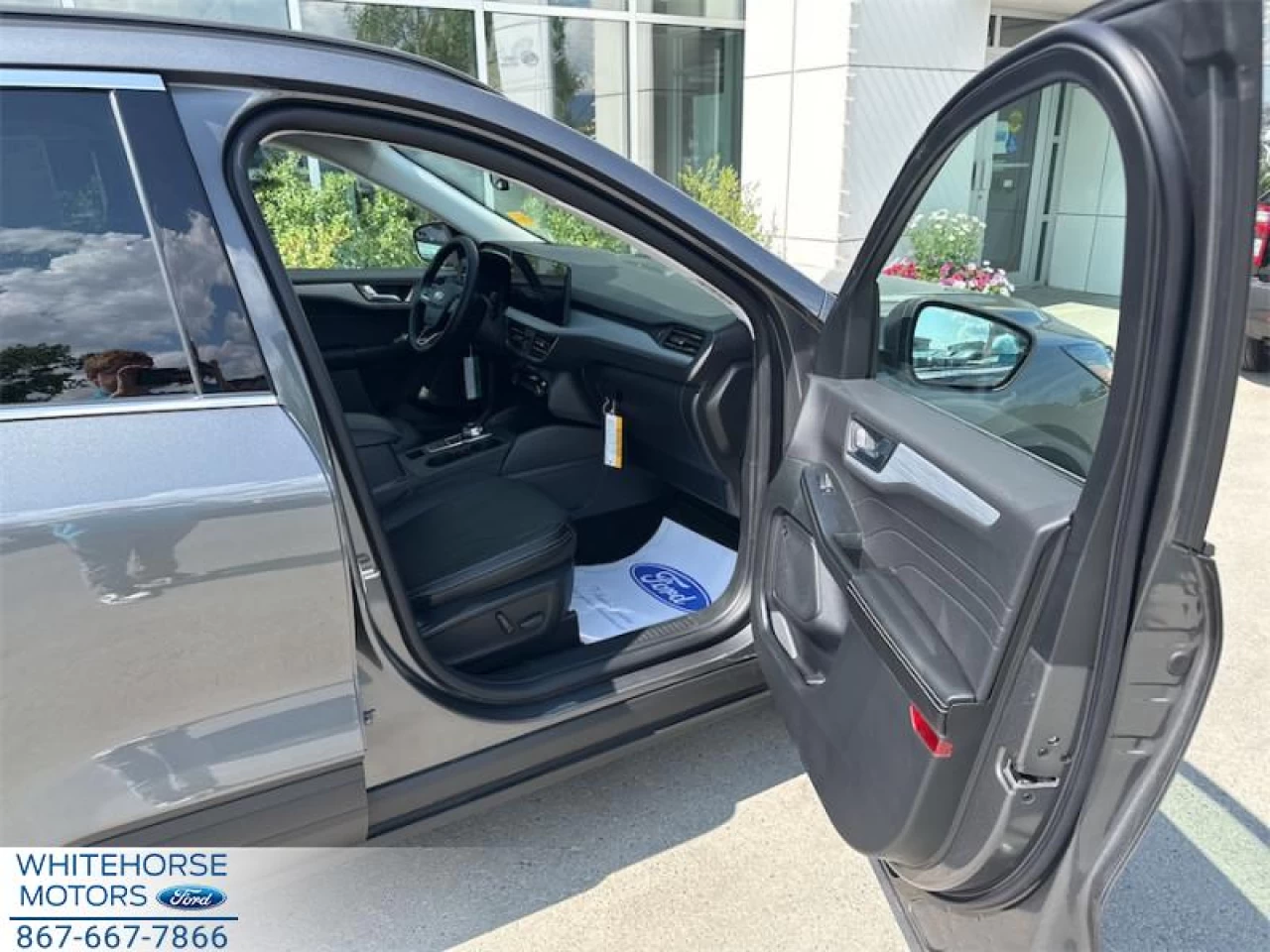 2025 Ford Escape PHEV Image principale