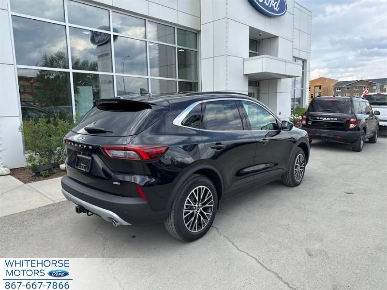 2025 Ford Escape PHEV Main Image