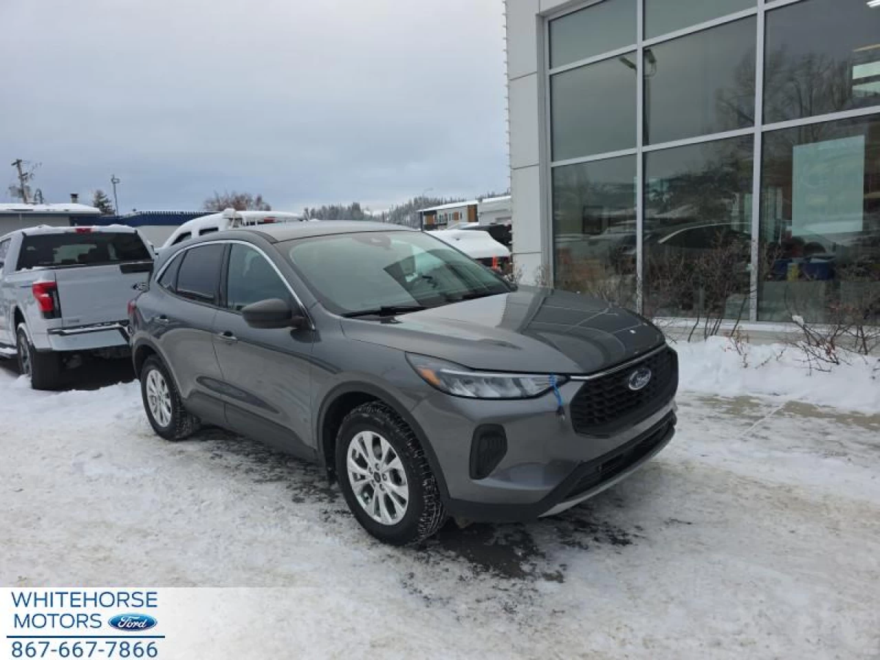 2023 Ford Escape Active AWD Main Image