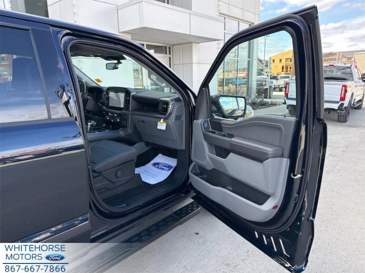 2025 Ford F-150 Lightning XLT Main Image