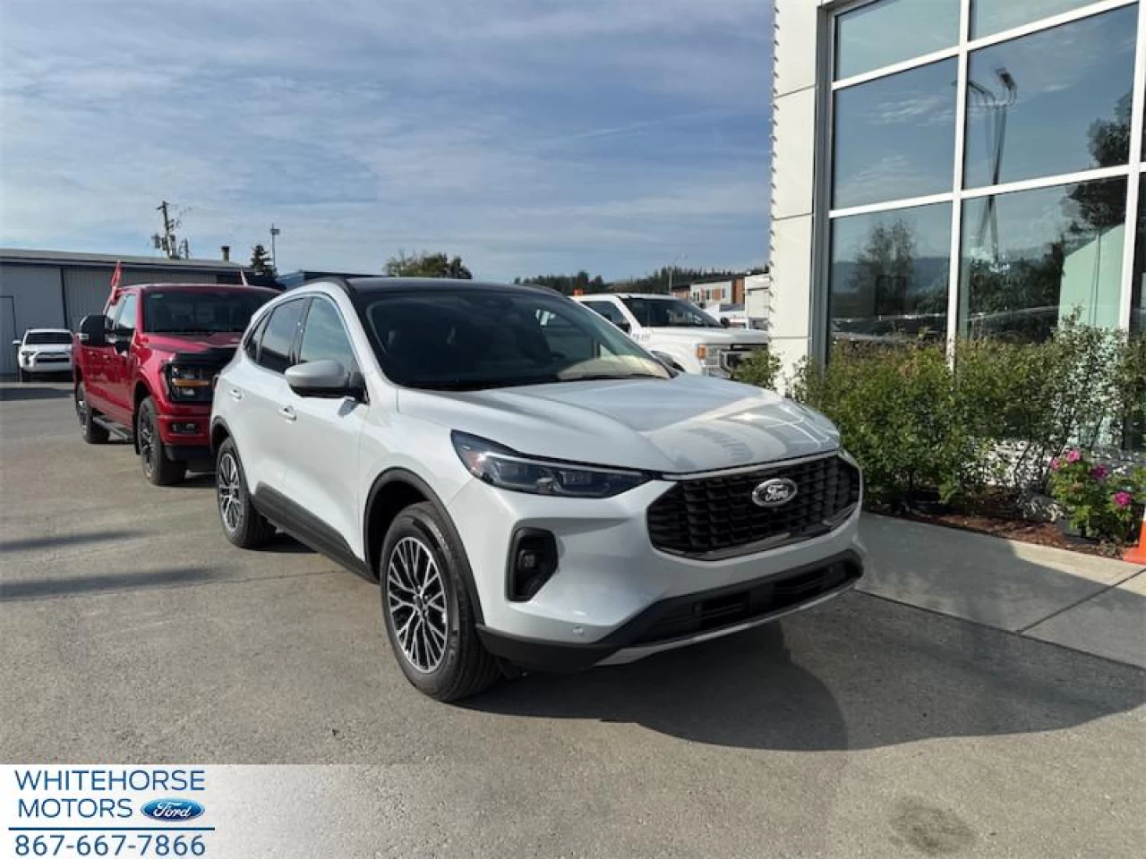 2025 Ford Escape PHEV Main Image