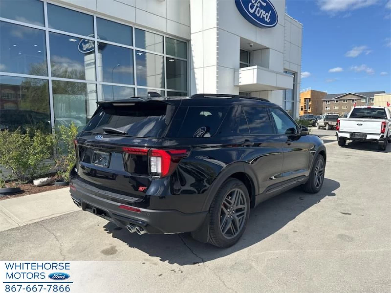 2025 Ford Explorer ST Main Image