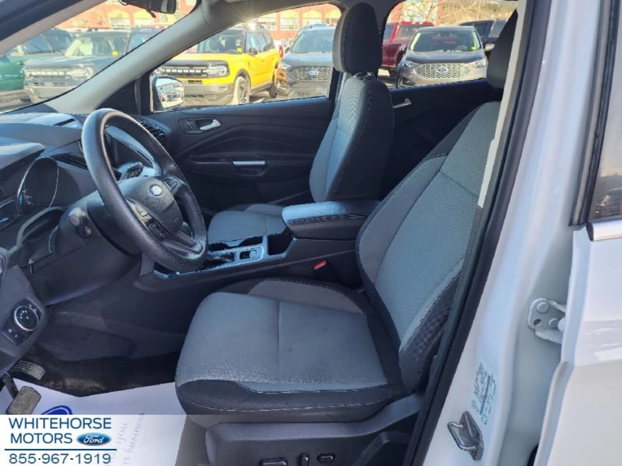 2017 Ford Escape SE Main Image