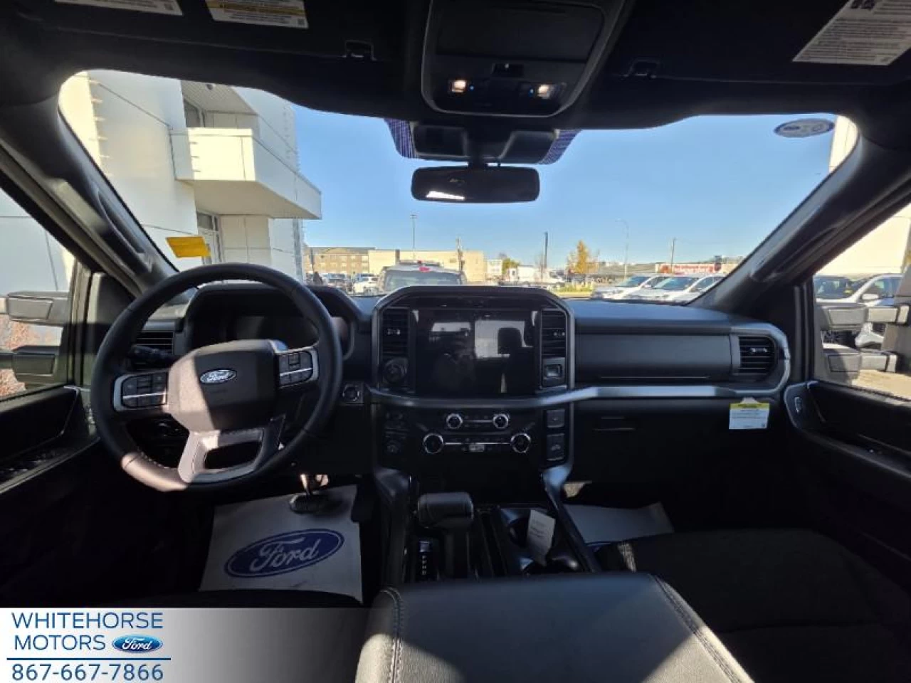 2025 Ford F-150 XLT Main Image