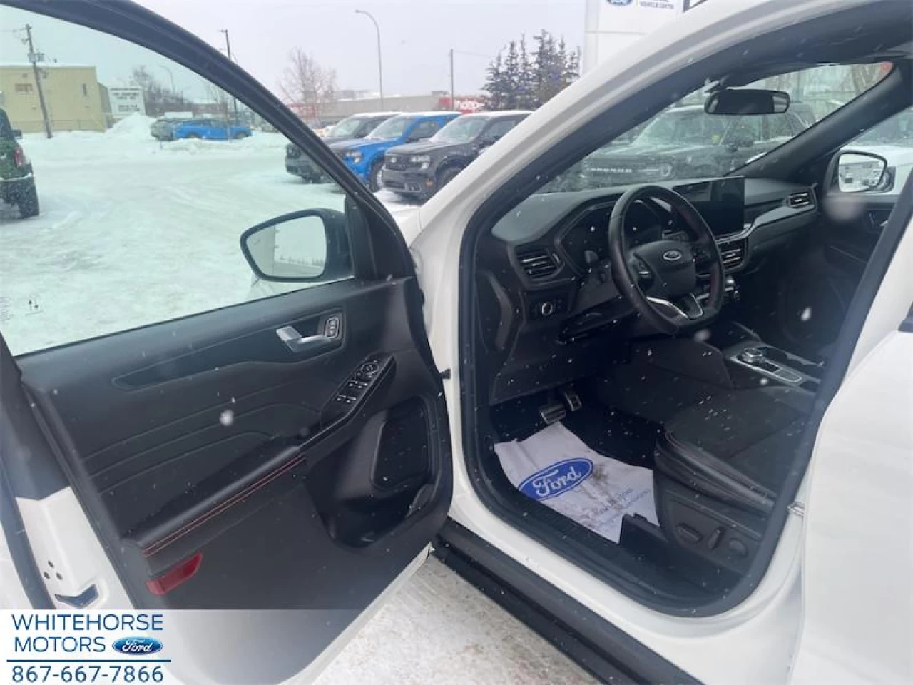 2024 Ford Escape ST-Line Main Image