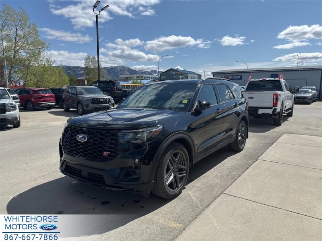 2025 Ford Explorer ST Main Image