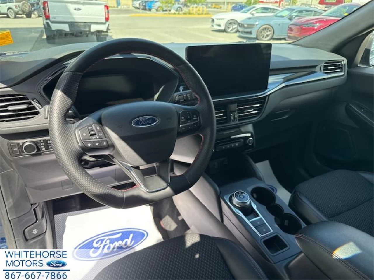 2023 Ford Escape ST-Line AWD Main Image