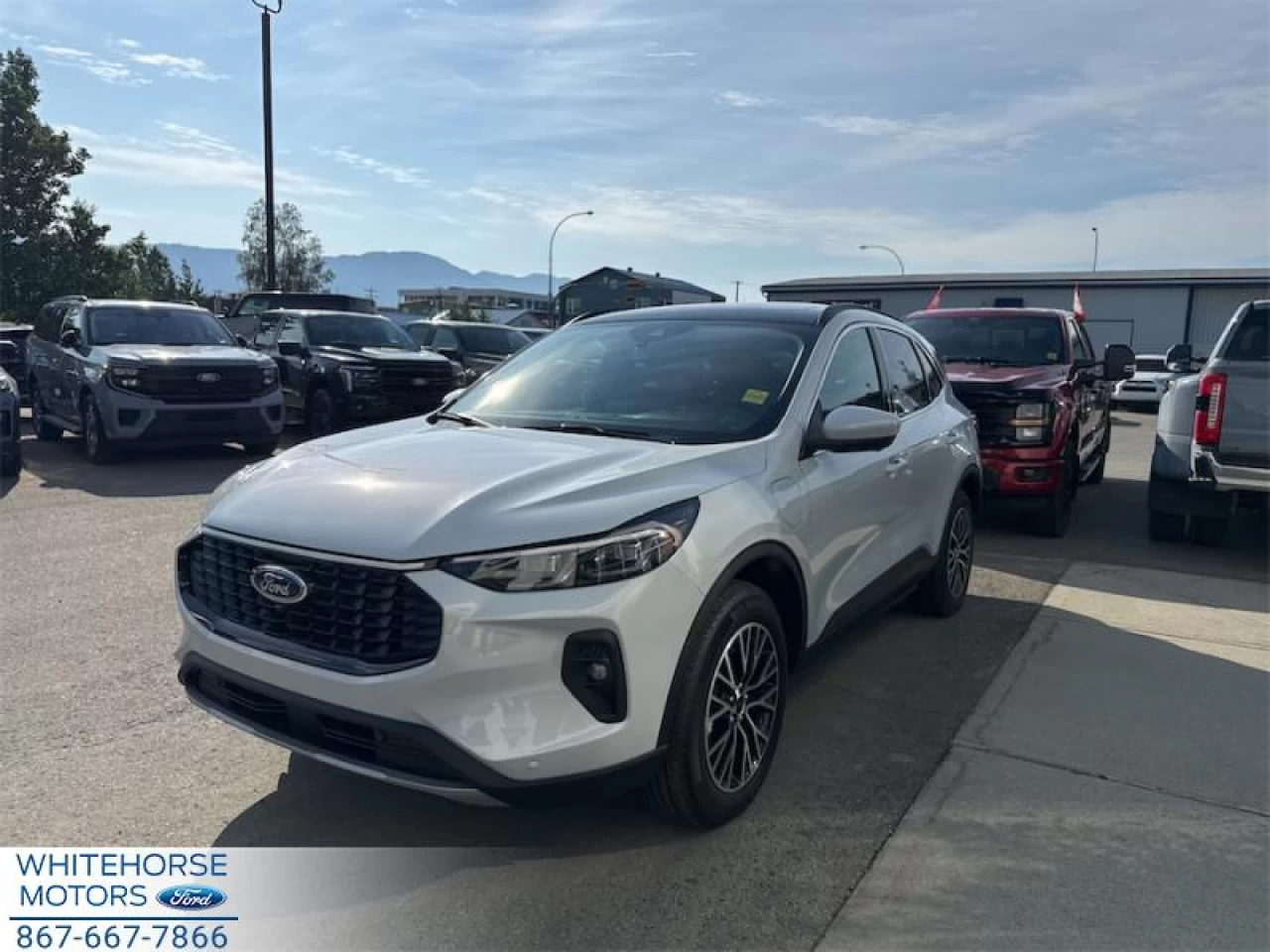 2025 Ford Escape PHEV Main Image