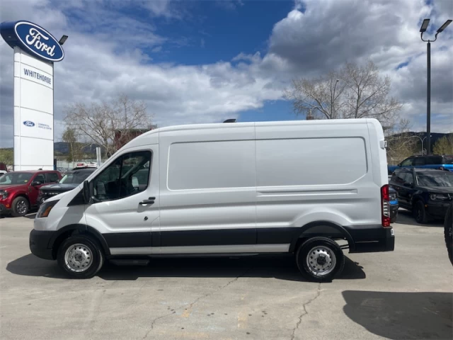 Ford Transit-250 148 WB Medium Roof Cargo 2026