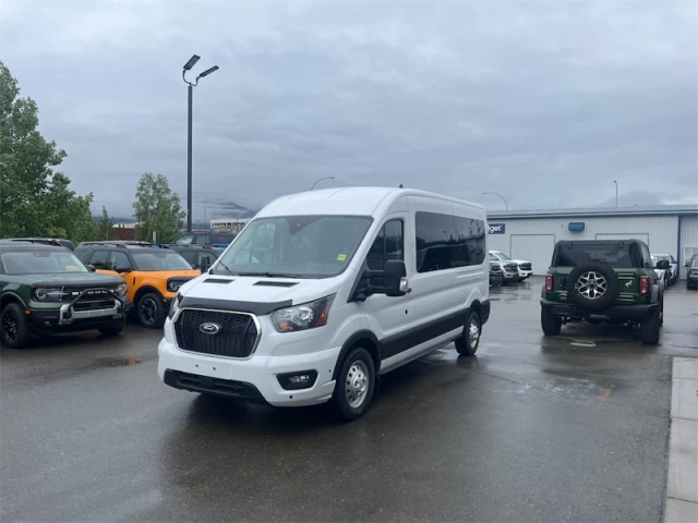Ford Transit Passenger Wagon T-350 148 MED ROOF XLT 2025
