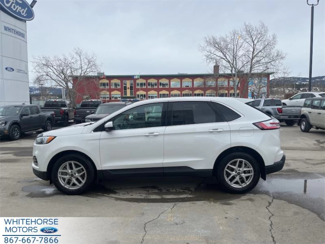2024 Ford Edge SEL Main Image