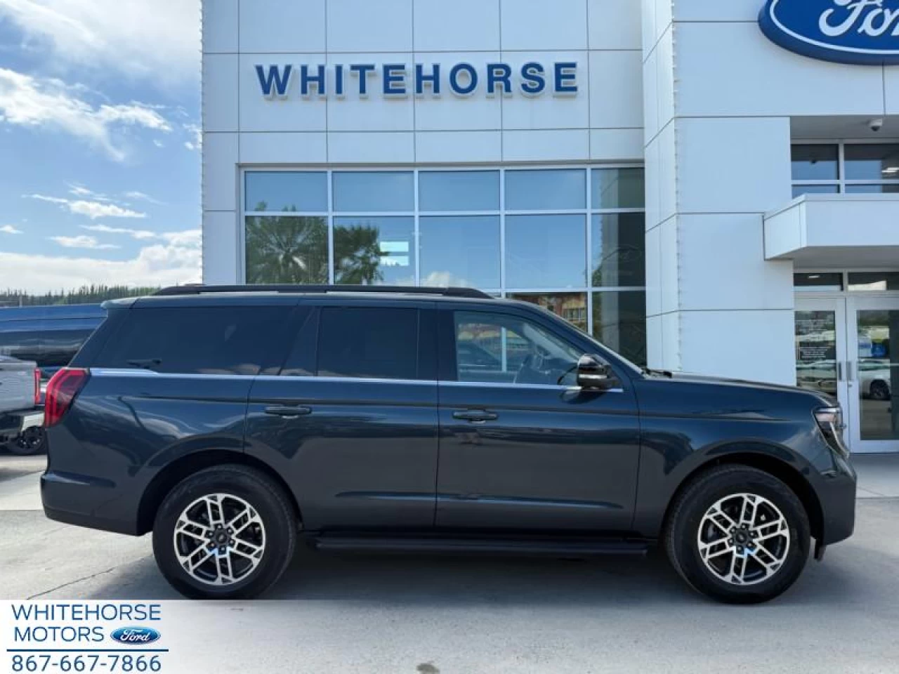 2025 Ford Expedition Active Main Image