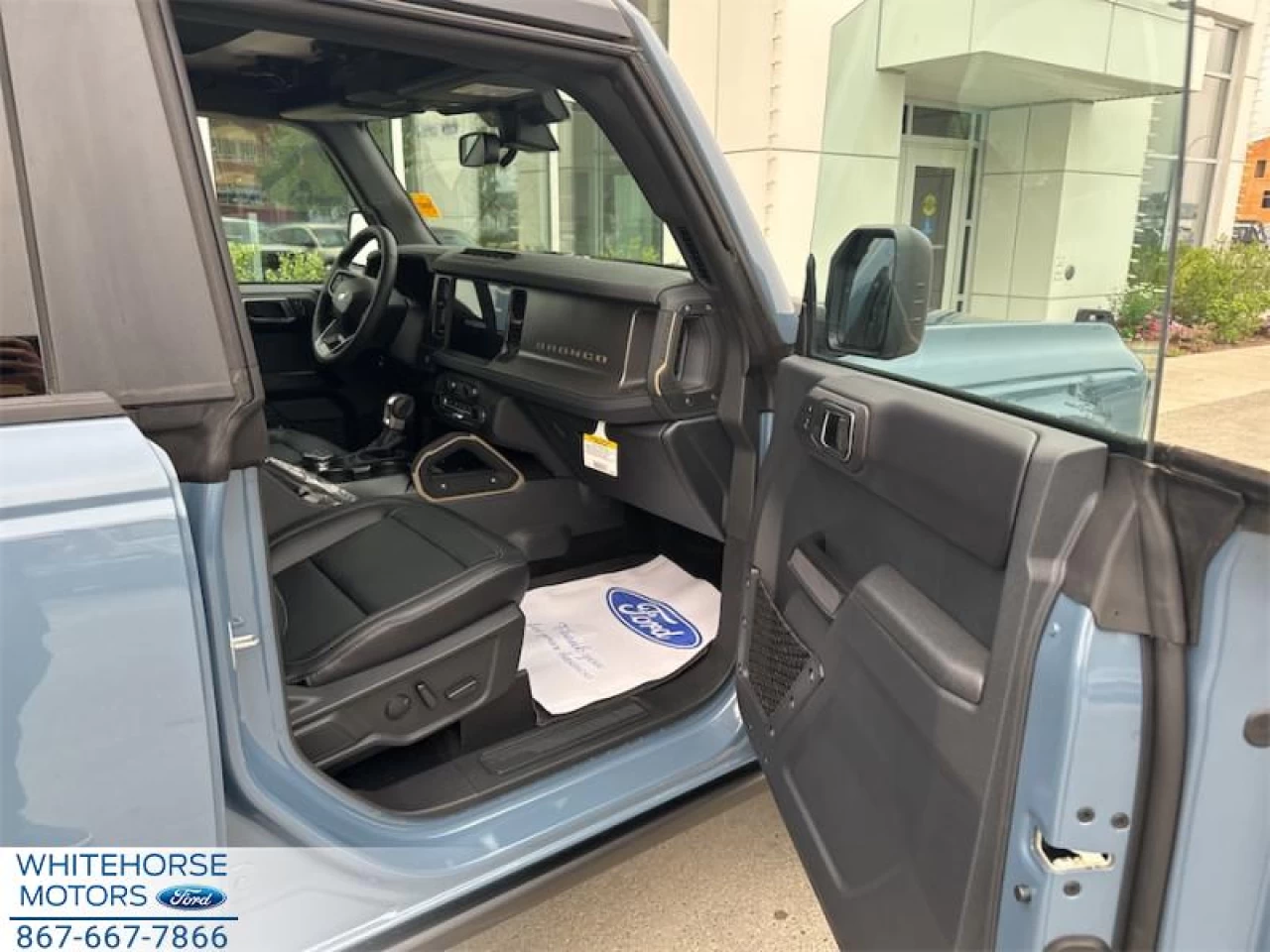 2025 Ford Bronco Badlands Main Image