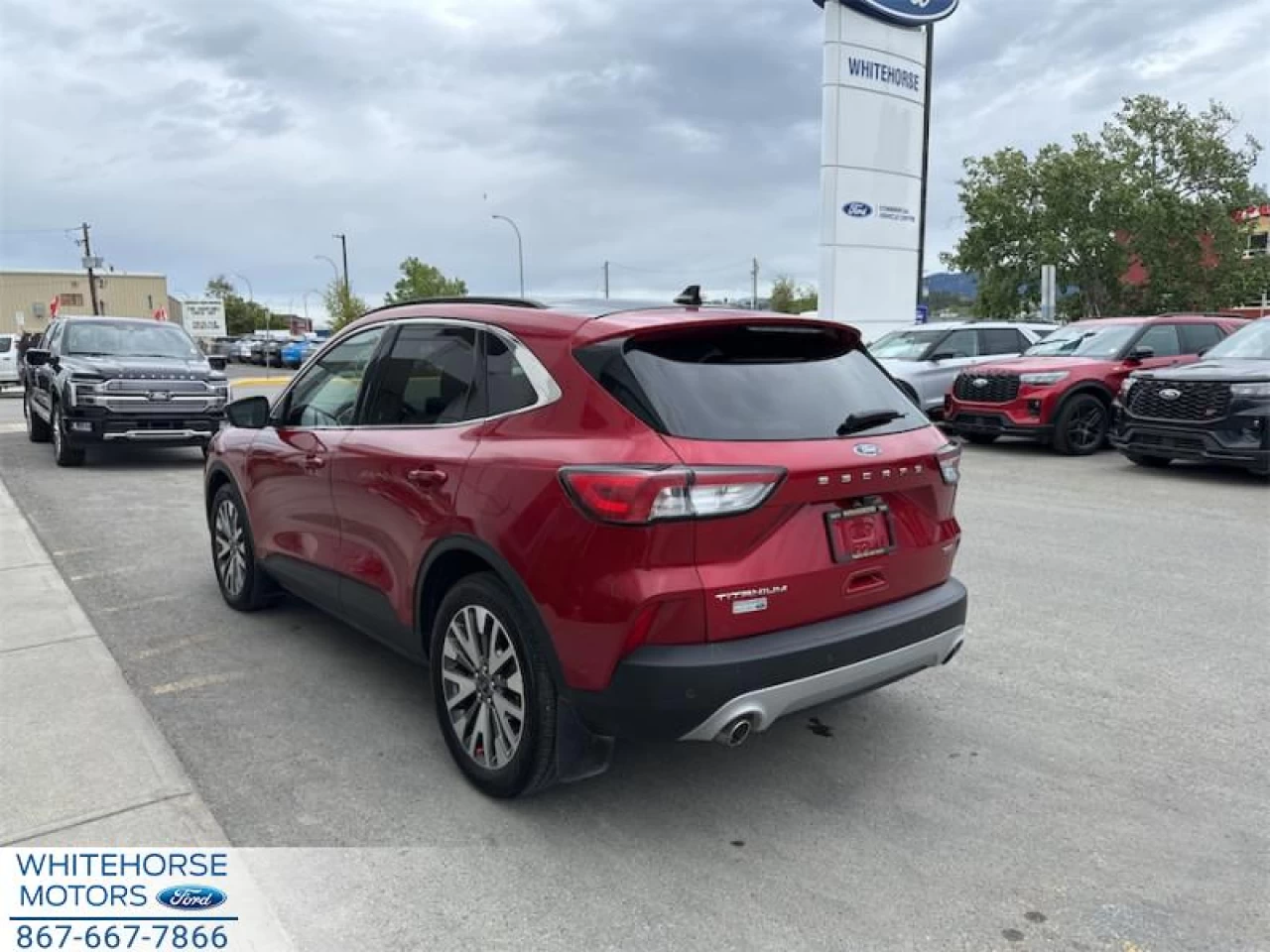 2020 Ford Escape Titanium Hybrid 4WD Main Image