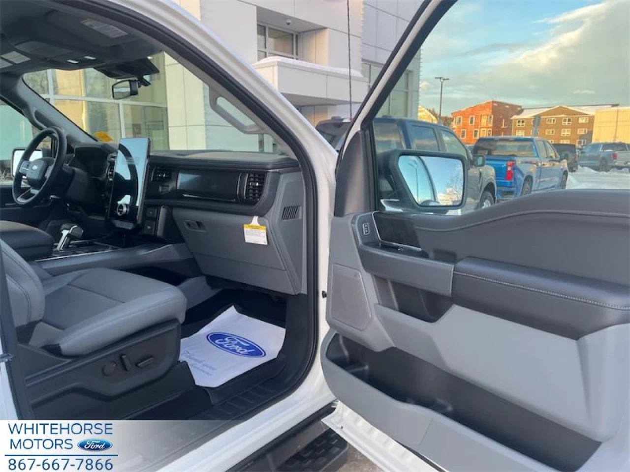 2025 Ford F-150 Lightning Flash Main Image