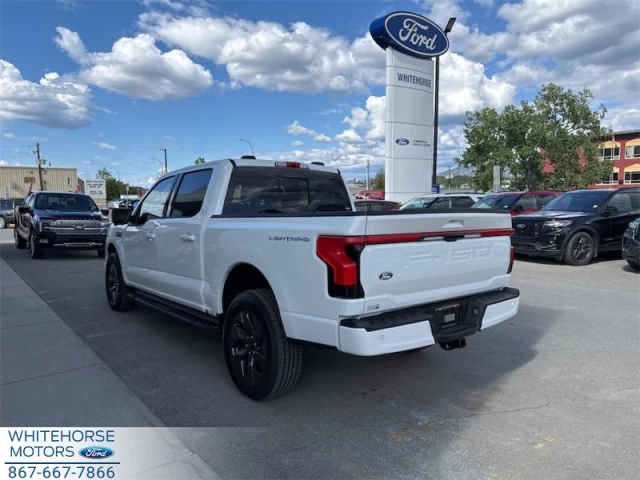 Ford F-150 Lightning Lariat 2025