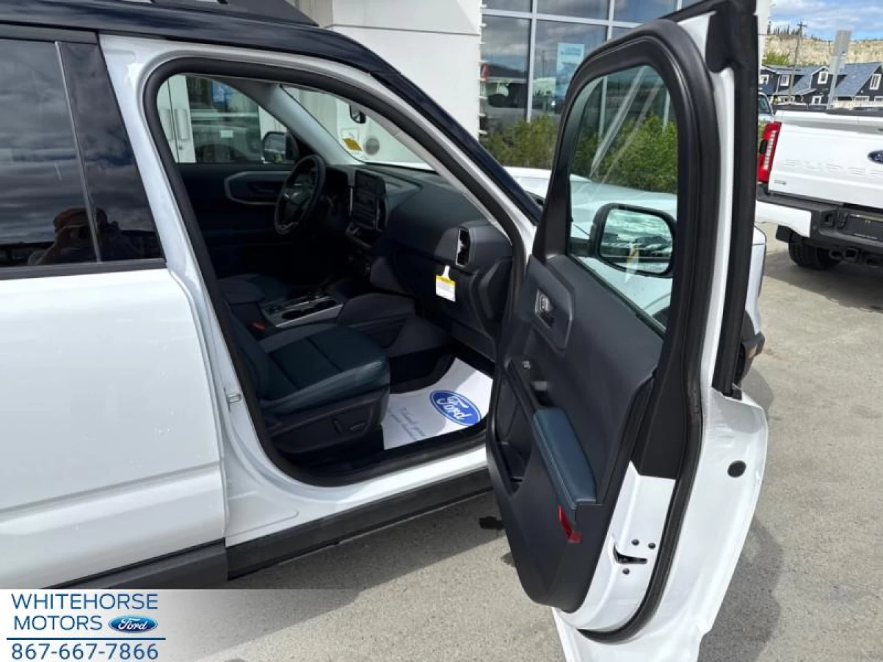 2024 Ford Bronco Sport Outer Banks Main Image