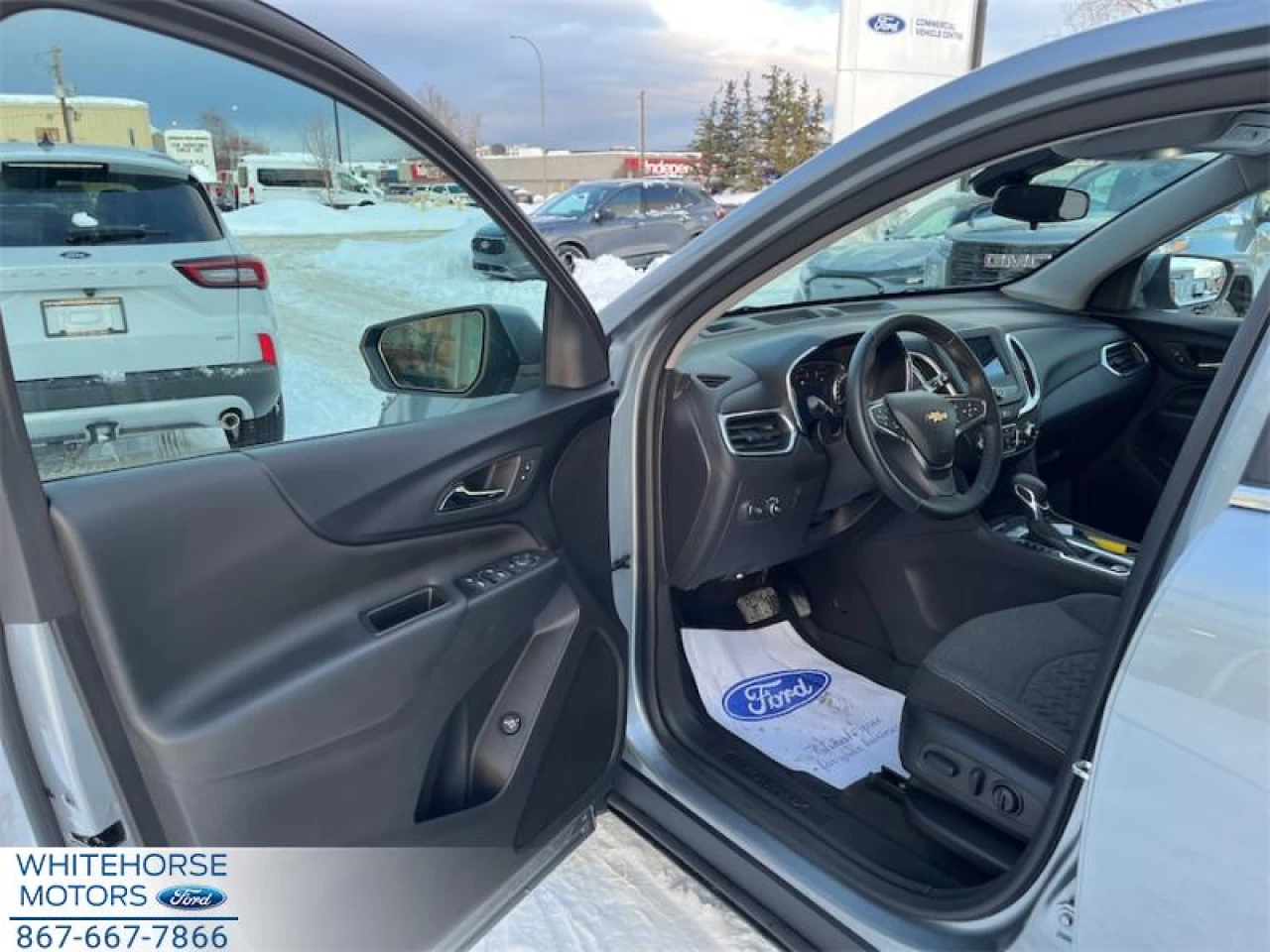 2024 Chevrolet Equinox LT Main Image