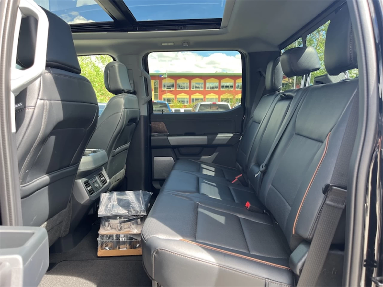 2026 Ford F-350 Lariat Image principale