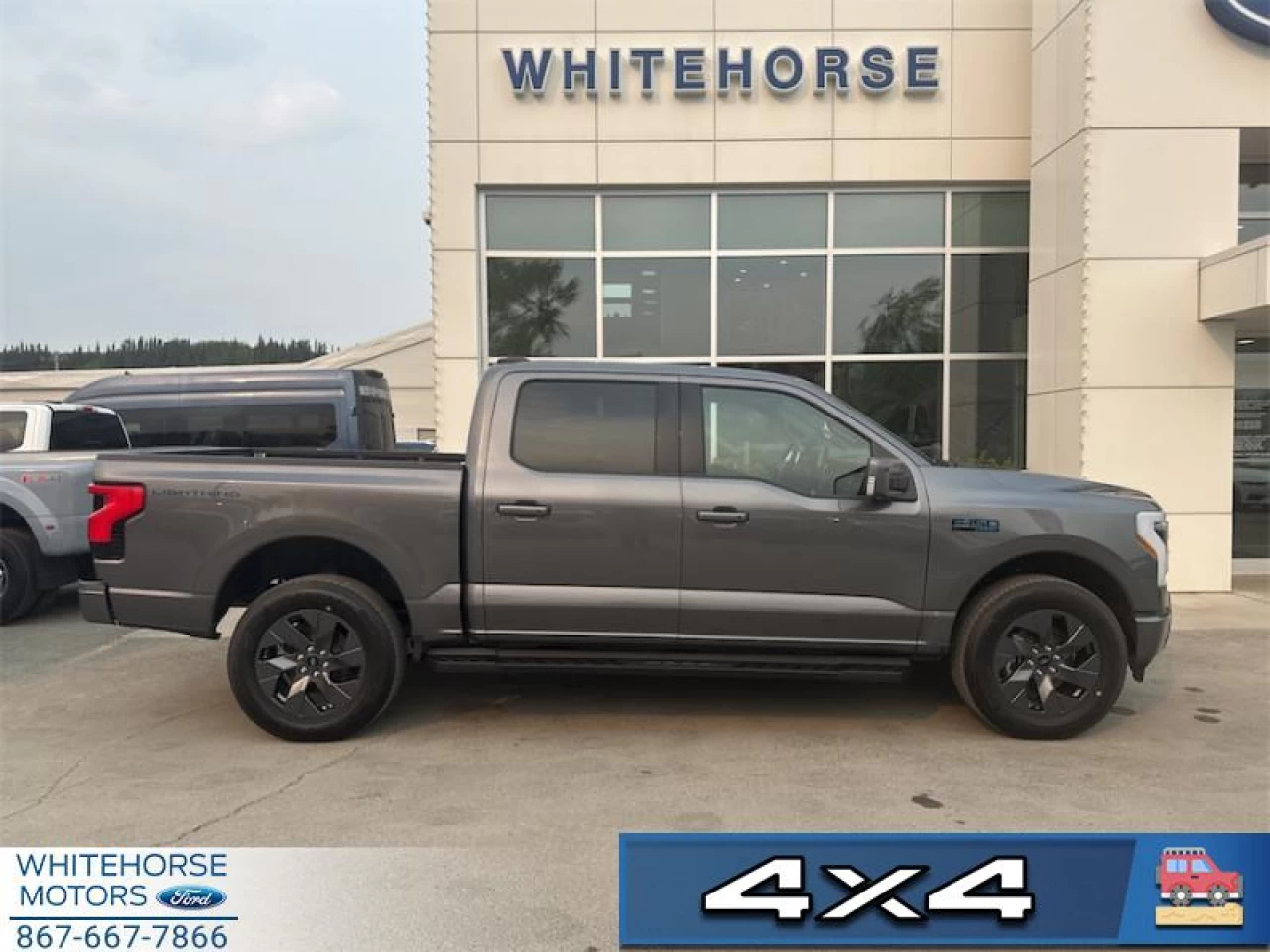 2025 Ford F-150 Lightning Lariat Main Image