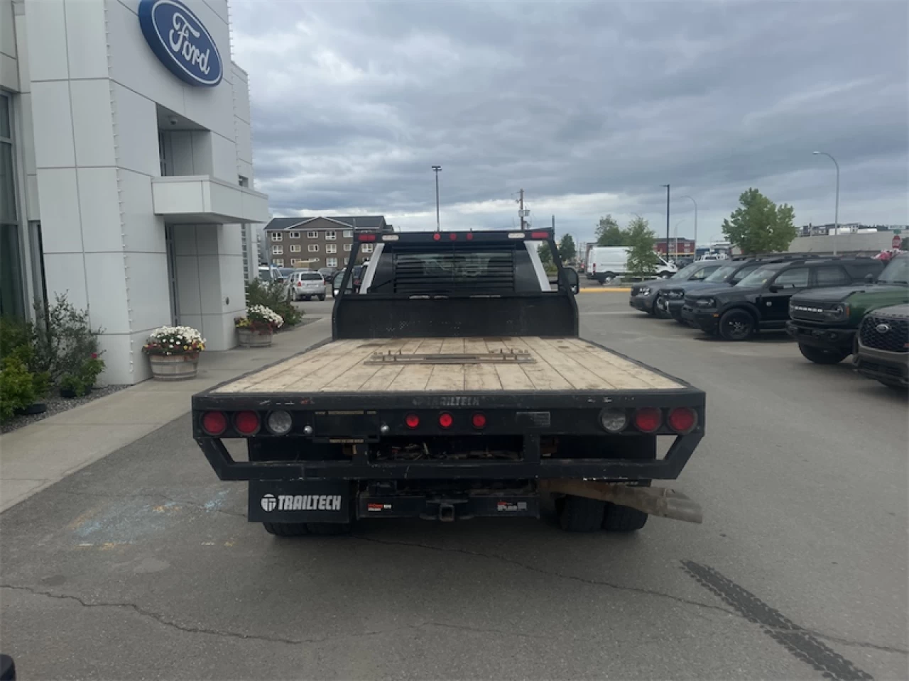 2018 Ford F-550 Chassis Cab 4X4-CHASSIS XLT-169 WB Main Image