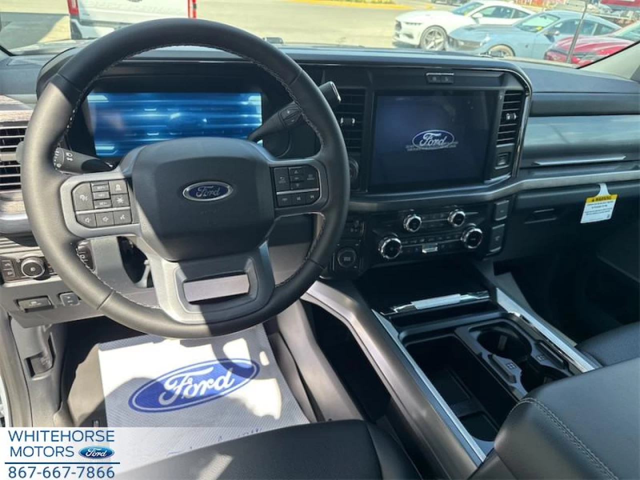 2025 Ford F-350 Super Duty Lariat Main Image