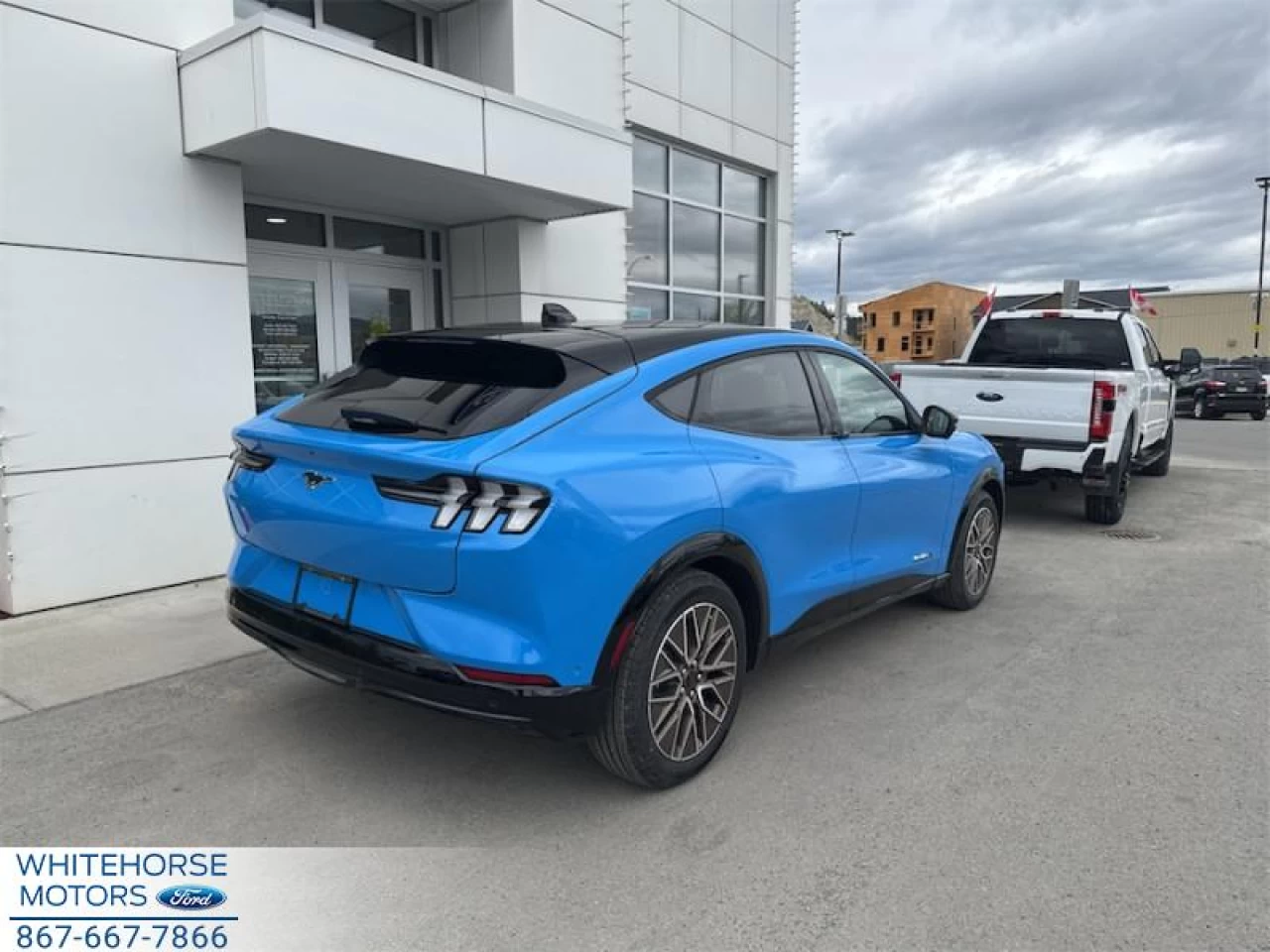 2024 Ford Mustang Mach-E Premium AWD Image principale