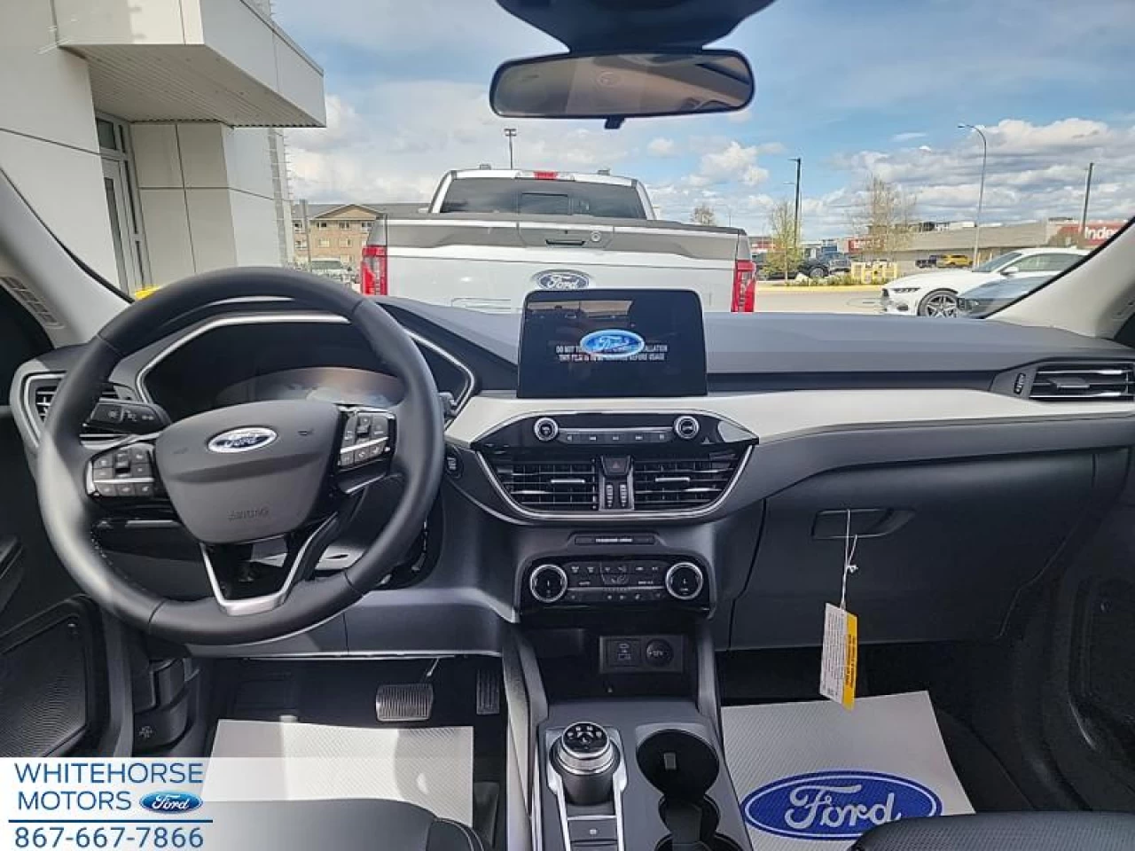 2022 Ford Escape SEL Hybrid AWD Image principale