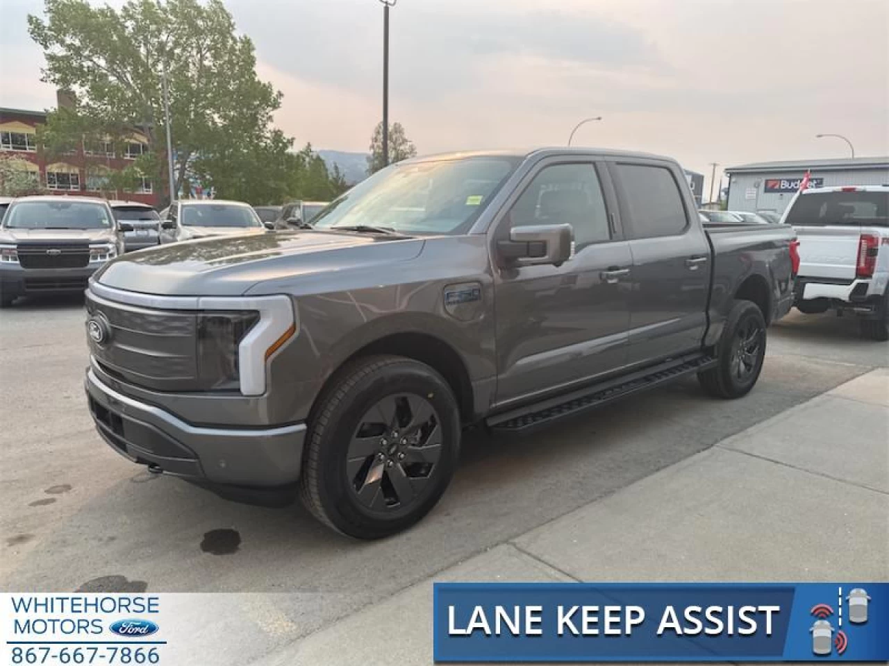 2025 Ford F-150 Lightning Lariat Main Image