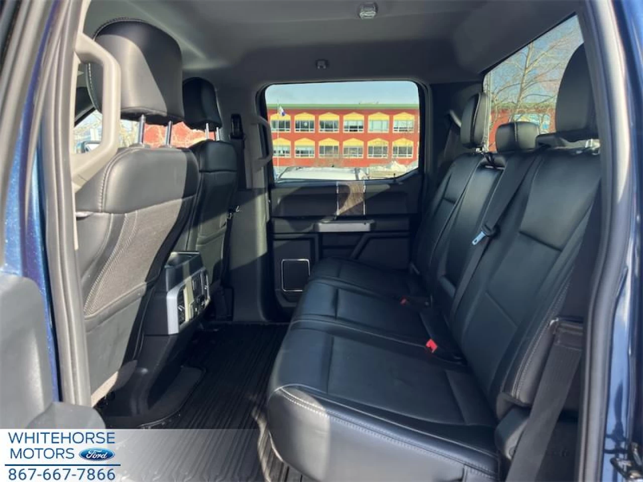 2019 Ford F-350 4X4-CREW CAB SRW LARIAT-176 WB Image principale