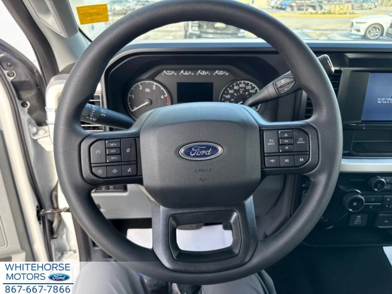 2025 Ford F-250 Super Duty XL Main Image