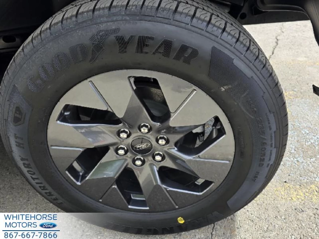 2025 Ford F-150 Lightning Flash Main Image