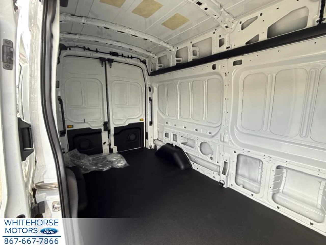2025 Ford Transit Cargo Van T-250 148 HI RF 9070 GVWR Main Image
