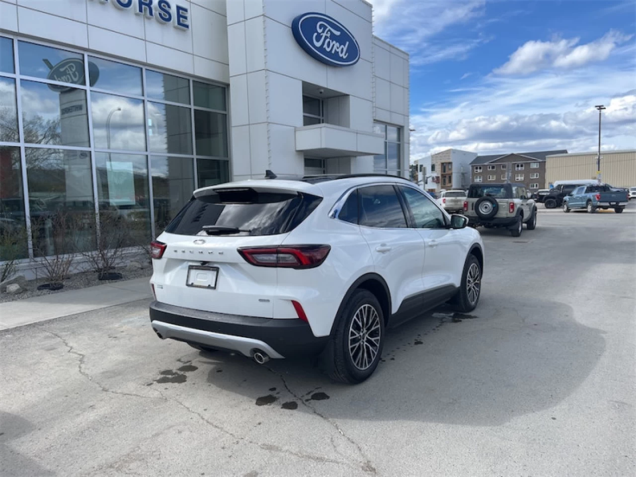 2025 Ford Escape PHEV Image principale