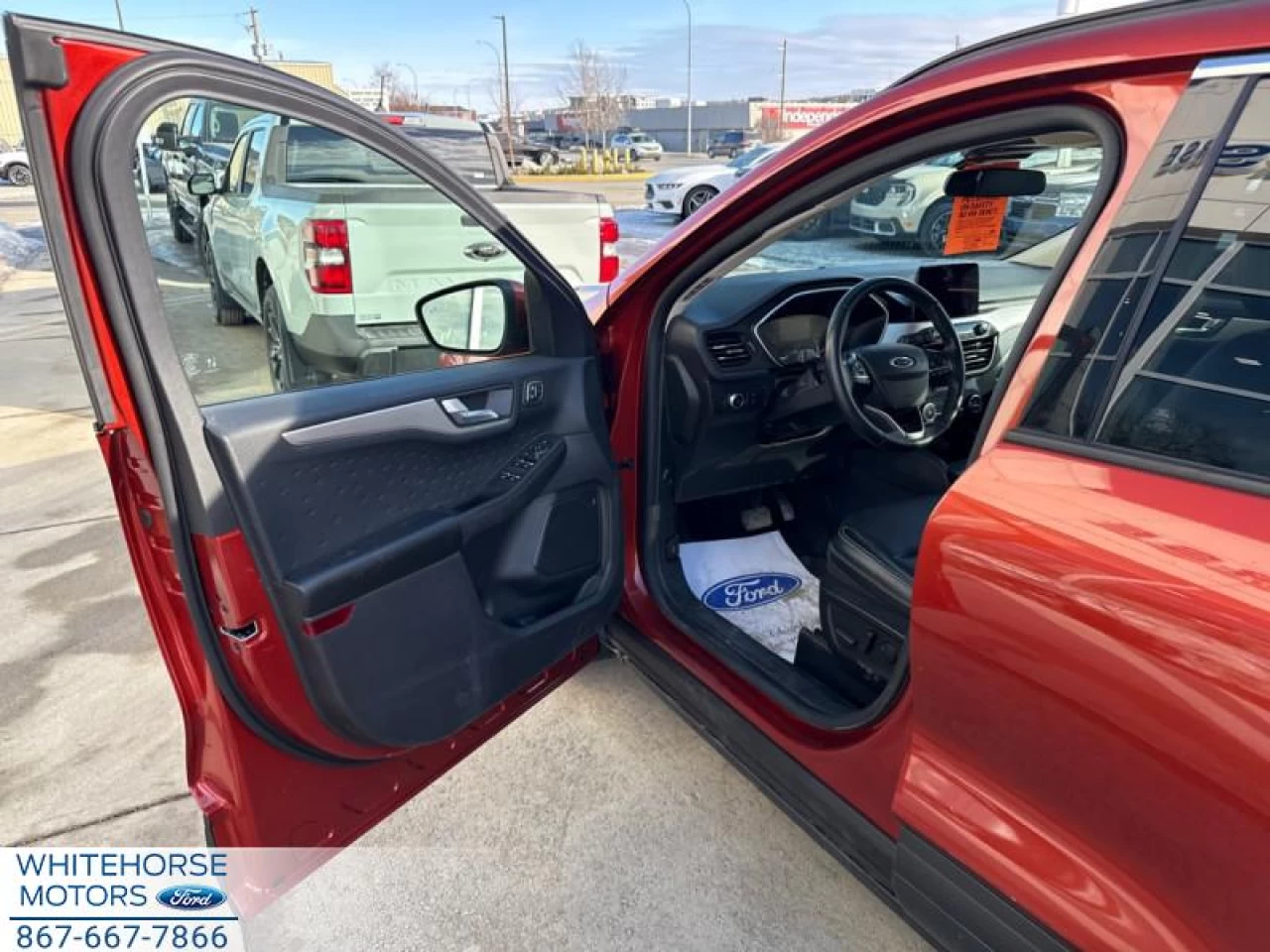 2020 Ford Escape SEL 4WD Main Image
