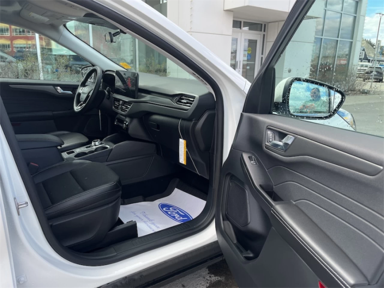 2025 Ford Escape PHEV Image principale