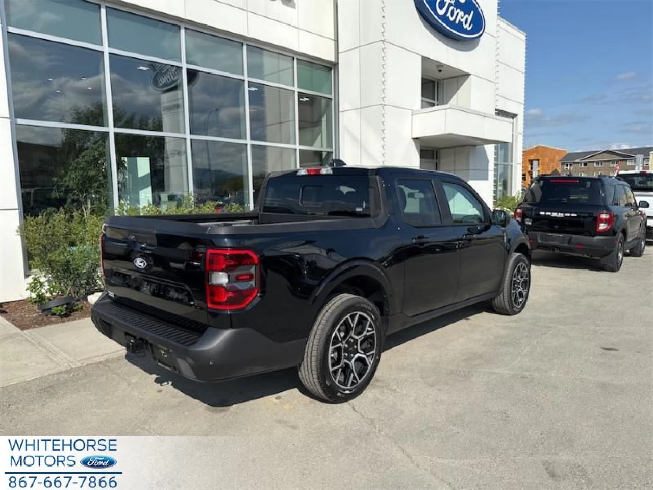 2025 Ford Maverick Lariat Main Image