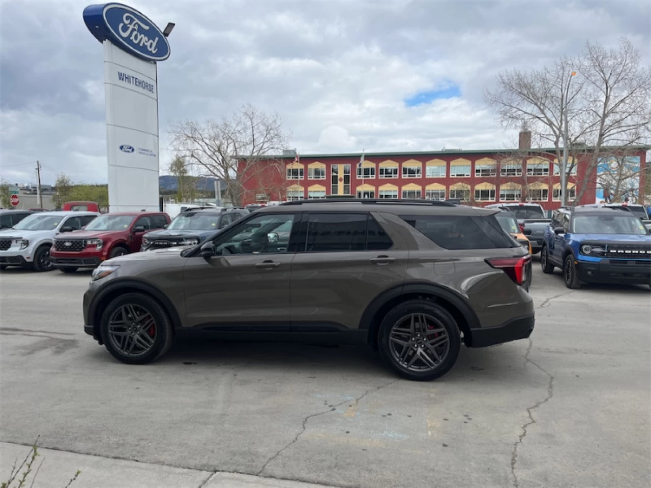 2026 Ford Explorer ST Main Image