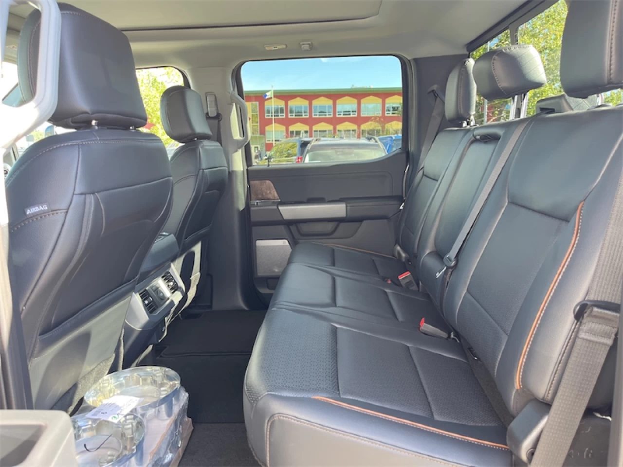 2026 Ford F-250 Super Duty Lariat Main Image
