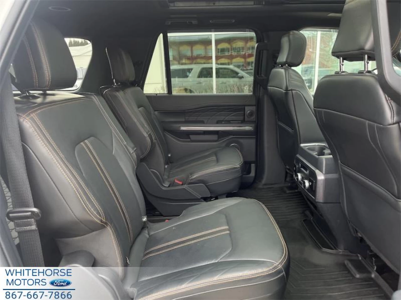2022 Ford Expedition Max Platinum Main Image