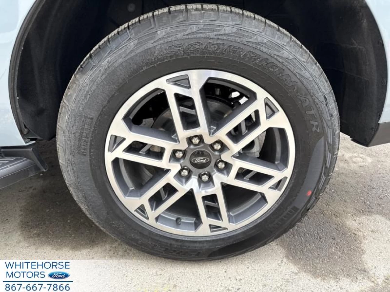 2025 Ford Expedition ACTIVE Main Image